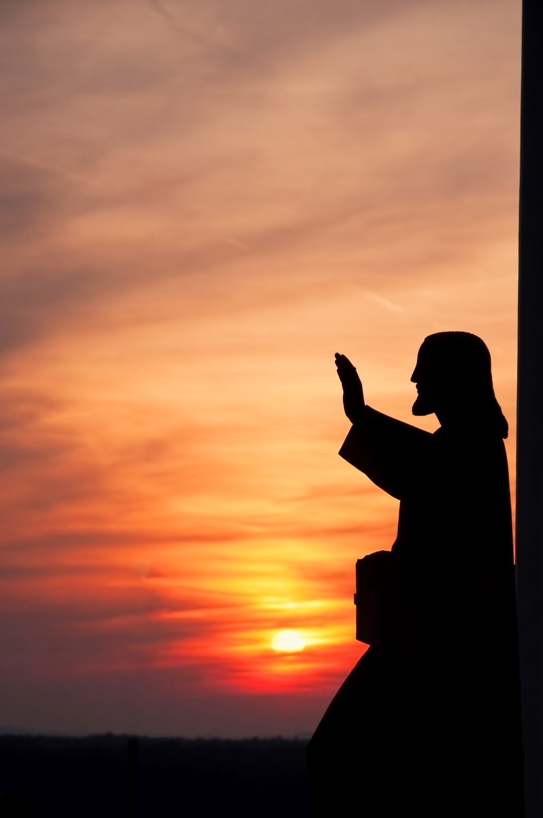 Lees meer over het artikel Was de aardse mens Jezus, Christus?
