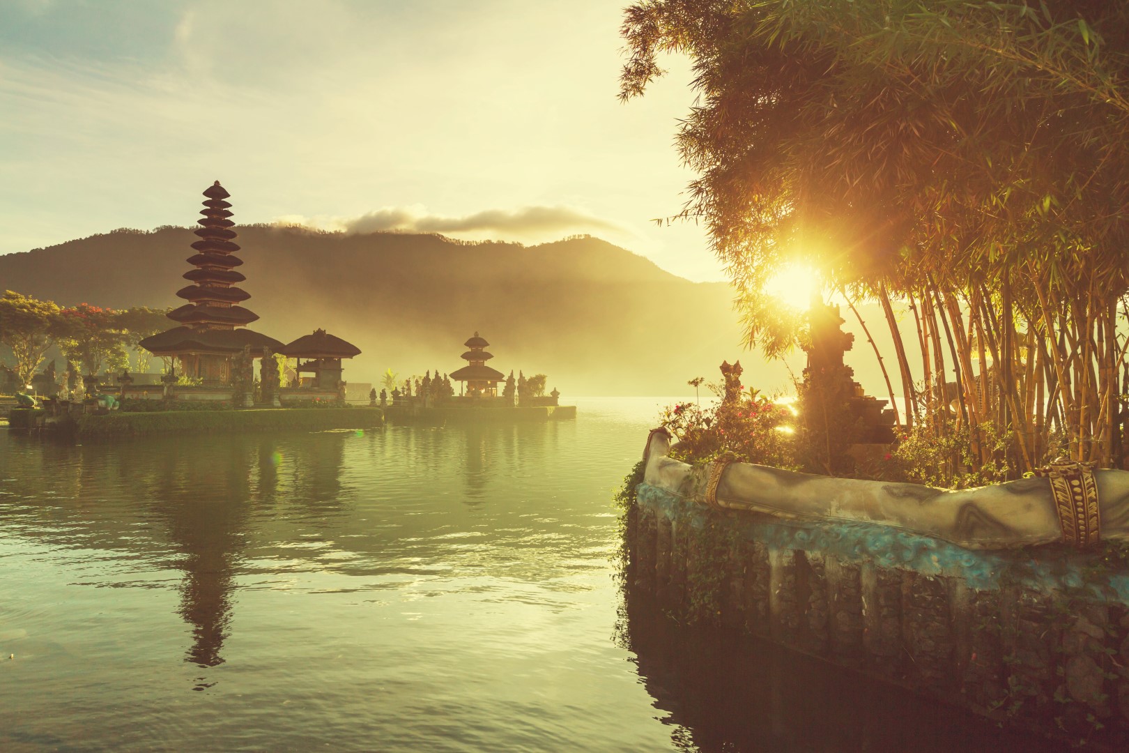 Pura Ulun Danu temple, Bali, Indonesia